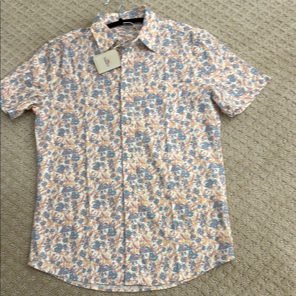 Faherty Breeze Casual Blue and Cream Button Down Shirt. Tropical shores floral.